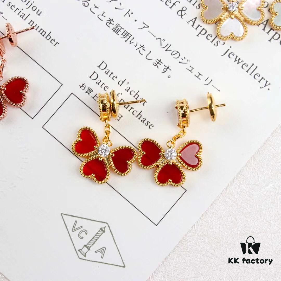 692fbe7b99f2d84055c87ebe Vca Sweet Alhambra® Series Red Heart Four-Leaf Clover Stud Earrings