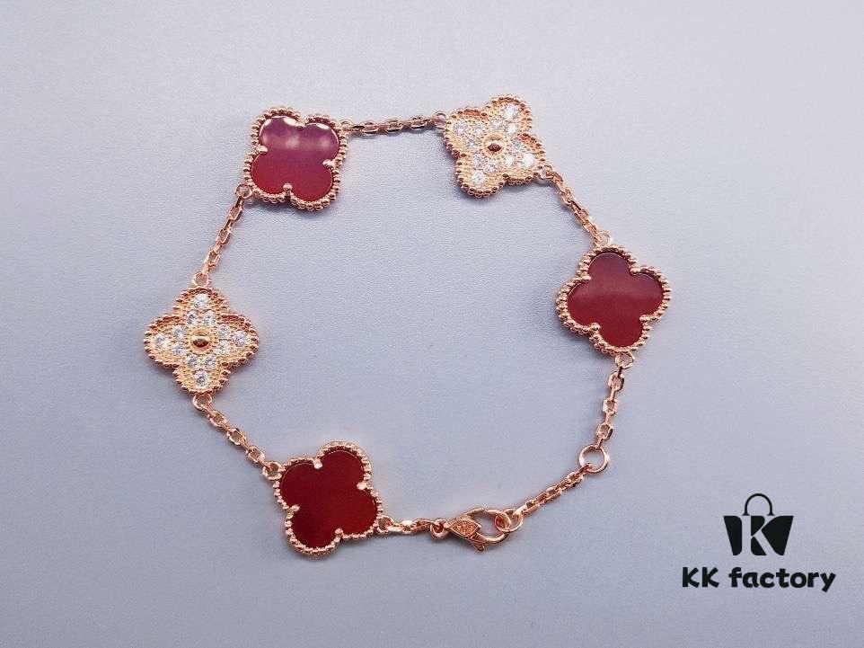 692fbe8999f2d84055c87ed3 Van Cleef & Arpels Alhambra Clover Interlaced Five-Flower Bracelet, Classic New Luxury Style, Lucky Clover Design, Rose Gold, Onyx, and Agate