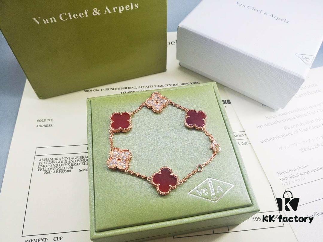 692fbe8a99f2d84055c87ed5 Van Cleef & Arpels Alhambra Clover Interlaced Five-Flower Bracelet, Classic New Luxury Style, Lucky Clover Design, Rose Gold, Onyx, and Agate