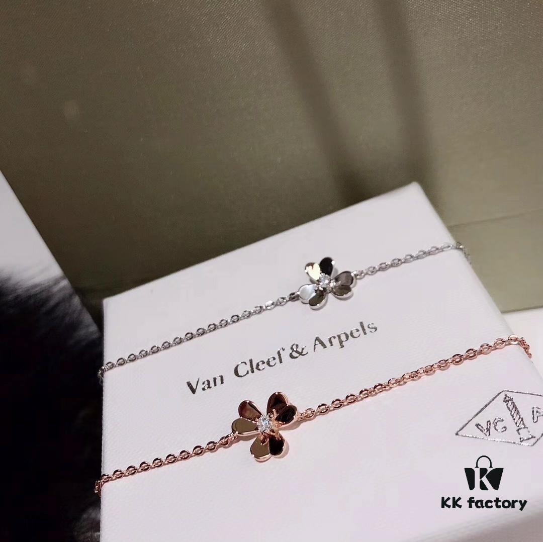 692fbeb999f2d84055c87f14 Brand New VCA Van Cleef & Arpels Frivole Series ☘️🌸✨✨ Clover Necklace
