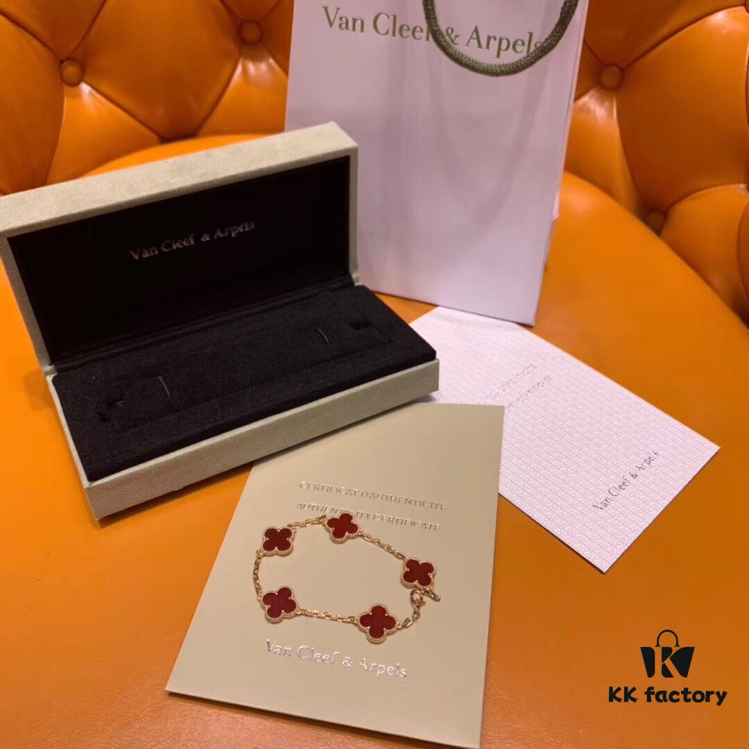 692fbee799f2d84055c87f5d High Version VCA Van Cleef & Arpels Black Onyx Alhambra Five-Leaf Bracelet in Imported Sterling Silver with 18K Gold Plating