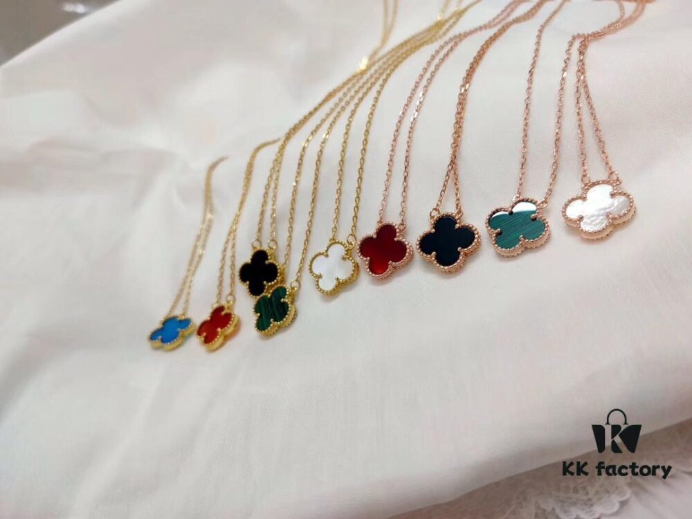 692fbf0599f2d84055c87f91 Van Cleef & Arpels Alhambra Necklace