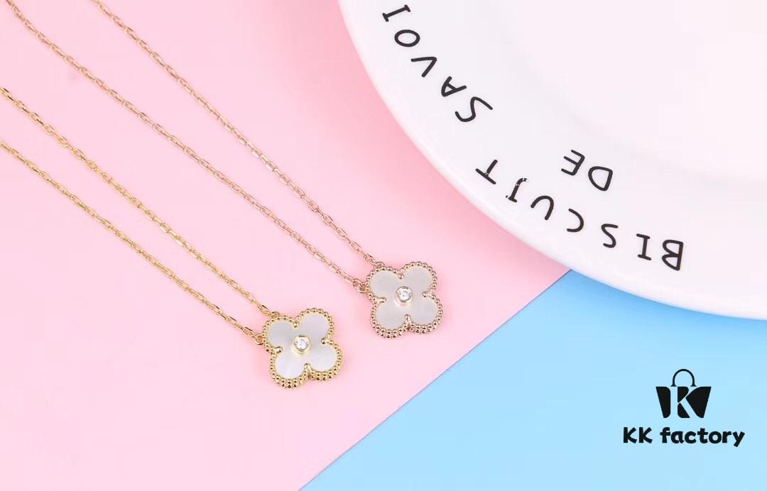 692fbf0b99f2d84055c87fa2 Authentic Purchase, High-Quality Clover Necklace with Zircon, 925 Silver Plated in K-Gold, Natural Stones
