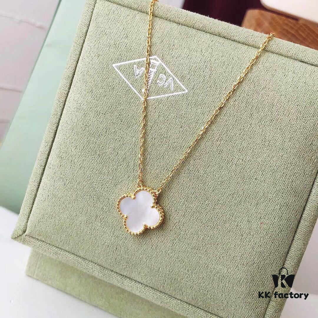 692fbf6e99f2d84055c8802e Van Cleef & Arpels Alhambra Four-Leaf Clover Necklace in Silver Version