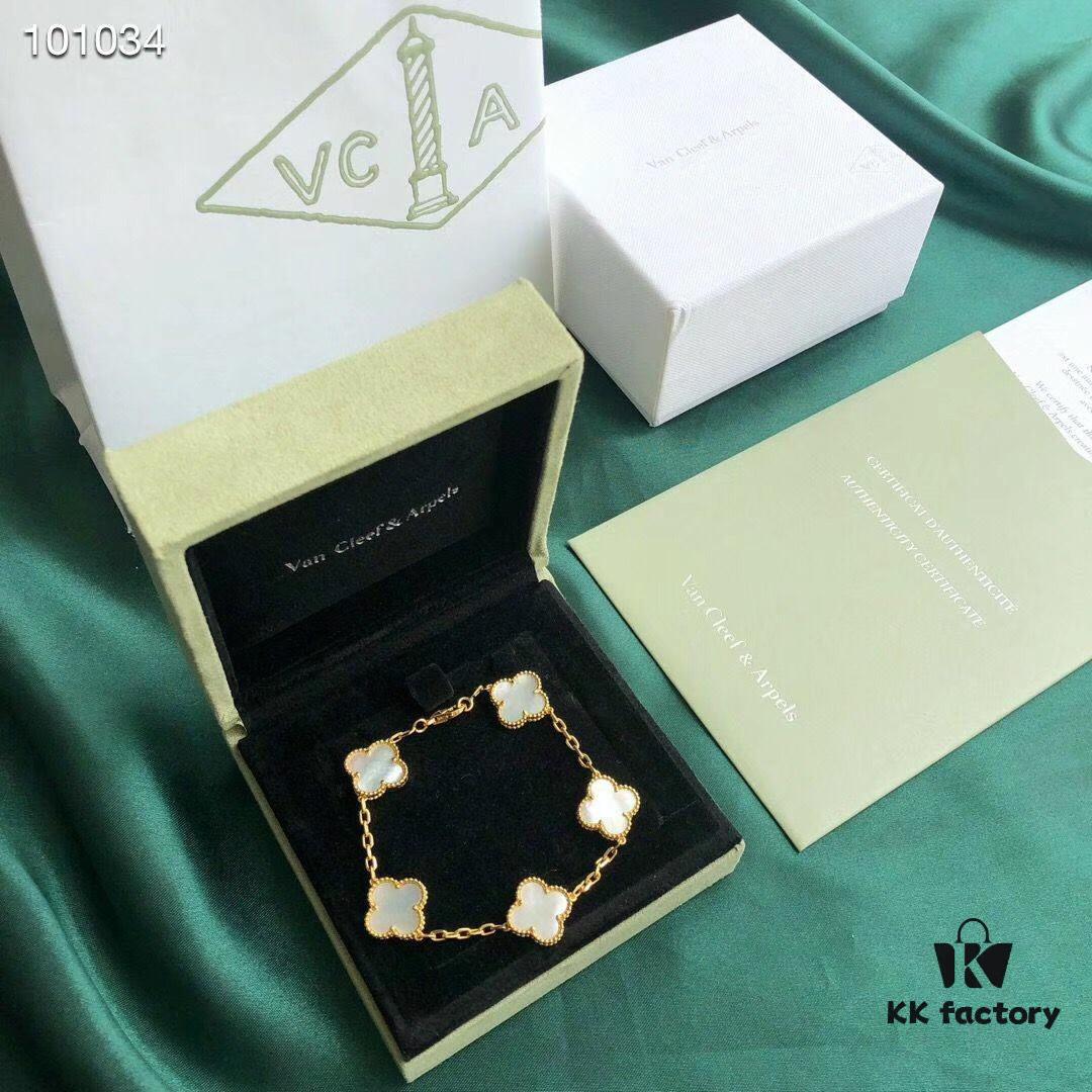 692fbf7b99f2d84055c88044 Van Cleef & Arpels VCA Four-Leaf Clover Five-Petal Bracelet, Highest Quality, Authentic Purchased Level! 925 Silver Plated with 18K Gold, Genuine Vacuum-Plated 18K Gold, Natural Mother-of-Pearl Inlay, Seamless Setting, Rhombus Clasp, Chain Length 16+1.5+1.5cm, Black Onyx, Red Agate, White Mother-of-Pearl, Complete K-Gold Style Packaging