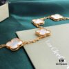 692fbf7c99f2d84055c88045 Van Cleef & Arpels VCA Four-Leaf Clover Five-Petal Bracelet, Highest Quality, Authentic Purchased Level! 925 Silver Plated with 18K Gold, Genuine Vacuum-Plated 18K Gold, Natural Mother-of-Pearl Inlay, Seamless Setting, Rhombus Clasp, Chain Length 16+1.5+1.5cm, Black Onyx, Red Agate, White Mother-of-Pearl, Complete K-Gold Style Packaging