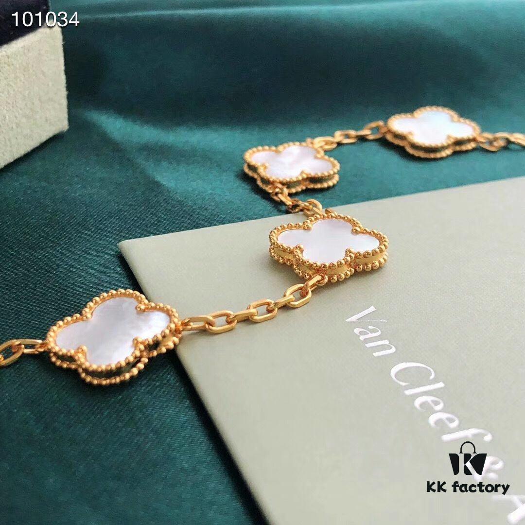 692fbf7c99f2d84055c88045 Van Cleef & Arpels VCA Four-Leaf Clover Five-Petal Bracelet, Highest Quality, Authentic Purchased Level! 925 Silver Plated with 18K Gold, Genuine Vacuum-Plated 18K Gold, Natural Mother-of-Pearl Inlay, Seamless Setting, Rhombus Clasp, Chain Length 16+1.5+1.5cm, Black Onyx, Red Agate, White Mother-of-Pearl, Complete K-Gold Style Packaging