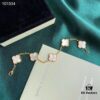 692fbf7c99f2d84055c88046 Van Cleef & Arpels VCA Four-Leaf Clover Five-Petal Bracelet, Highest Quality, Authentic Purchased Level! 925 Silver Plated with 18K Gold, Genuine Vacuum-Plated 18K Gold, Natural Mother-of-Pearl Inlay, Seamless Setting, Rhombus Clasp, Chain Length 16+1.5+1.5cm, Black Onyx, Red Agate, White Mother-of-Pearl, Complete K-Gold Style Packaging