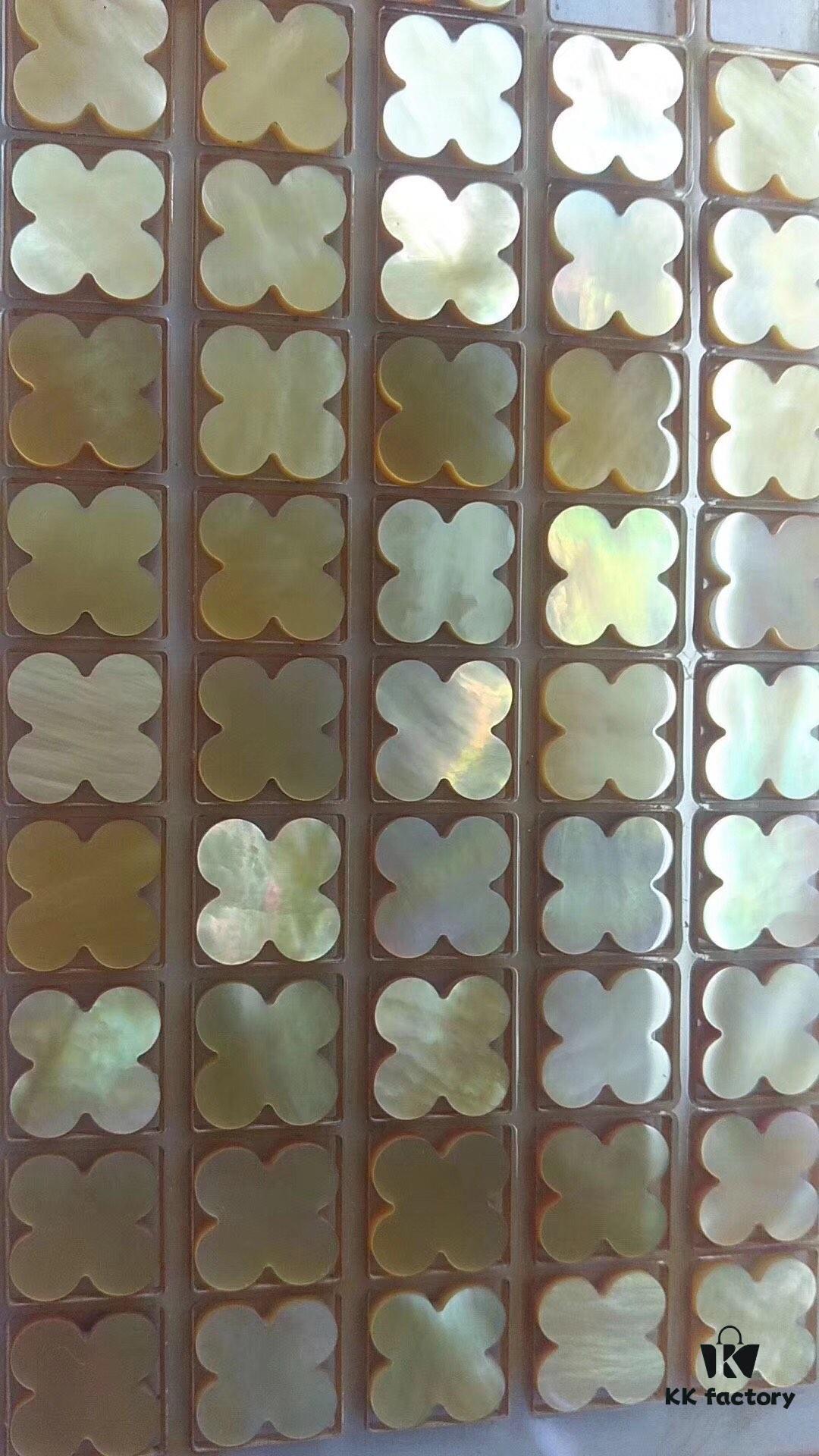 692fbf9399f2d84055c88065 Van Cleef & Arpels Four-Leaf Clover Necklace with Gold and Mother-of-Pearl