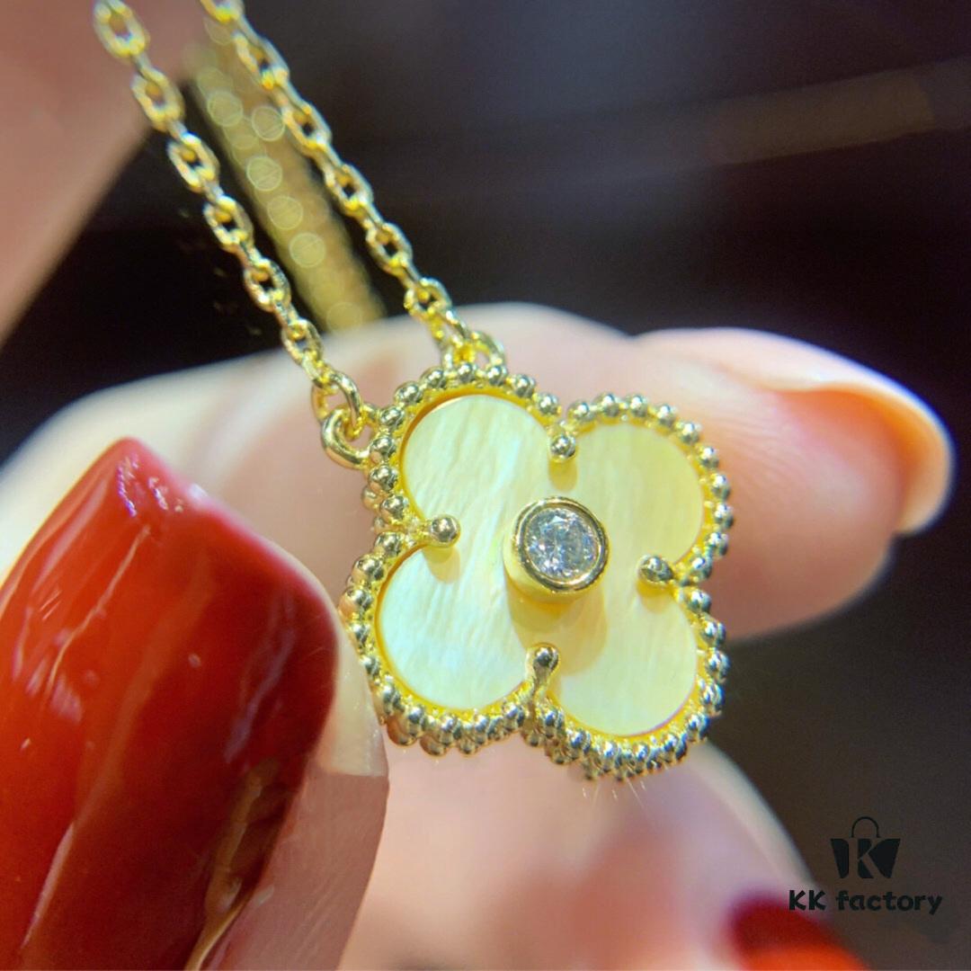 Van Cleef & Arpels Four-Leaf Clover Necklace