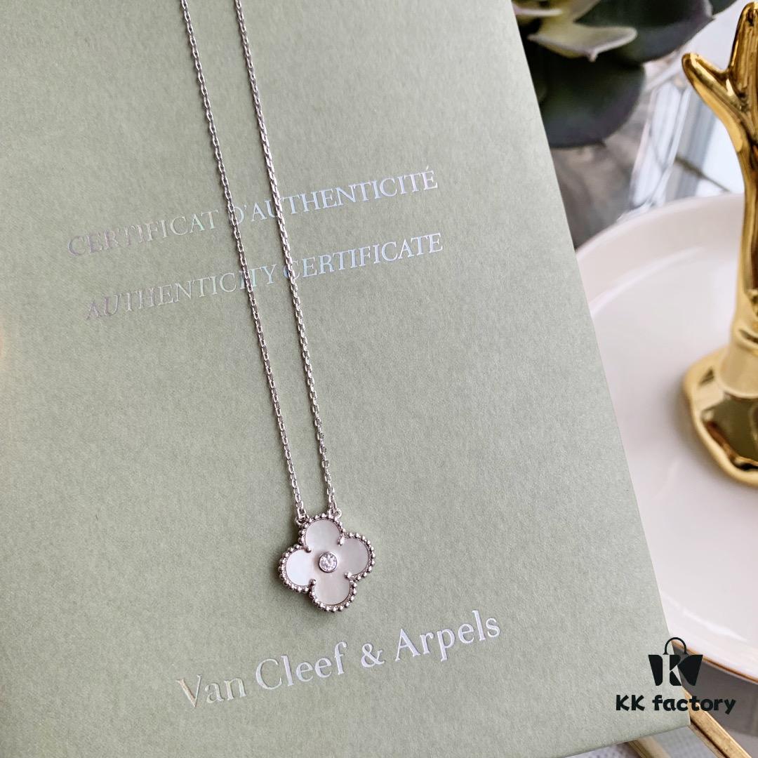 692fbfb899f2d84055c88092 Christmas Gift 🎄 Van Cleef & Arpels Alhambra Clover Necklace with Natural Black Onyx, Red Jasper, White Mother-of-Pearl, and Malachite in 925 Sterling Silver (Imported from Germany), Available in Rose Gold, Yellow Gold, and White Gold Plating