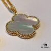 Large Clover, Iridescent White Mother of Pearl