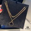692fbfdb99f2d84055c880c3 Large Clover Sweater Chain, Elegant Black