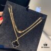 692fbfdc99f2d84055c880c4 Large Clover Sweater Chain, Elegant Black