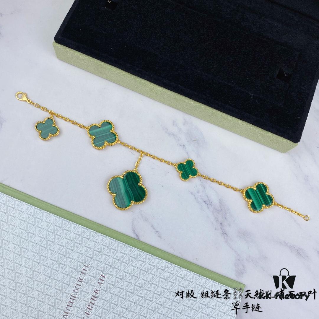 692fbff699f2d84055c880ef Newly Upgraded Version Compatible with 925 Natural Malachite VCA New Five-Petal Four-Leaf Clover Bracelet, High-End Market Edition! 1:1 High-Quality Custom 925 Sterling Silver, VCA Van Cleef & Arpels Limited Edition Four-Leaf Clover Leaves, Store Exclusive Limited Model, Perfect for Travel, an Absolute Must-Have. Original Lobster Clasp, Top-Tier Quality Available on Market