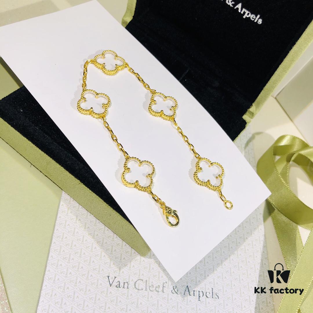692fc00e99f2d84055c8811a New Arrival Transparent White Shell Heart ❗️ Gold-Tone Chain. Authentic Purchased Genuine Item, Original Rhombus Clasp ❗️ Highest Quality Van Cleef & Arpels VCA Alhambra Clover 🍀 Five Motif Bracelet Made of High-End Custom 925 Sterling Silver with Thick Gold Plating, High-Definition Engraving, Latest Store Model with Authentic Rhombus ◇ Clasp