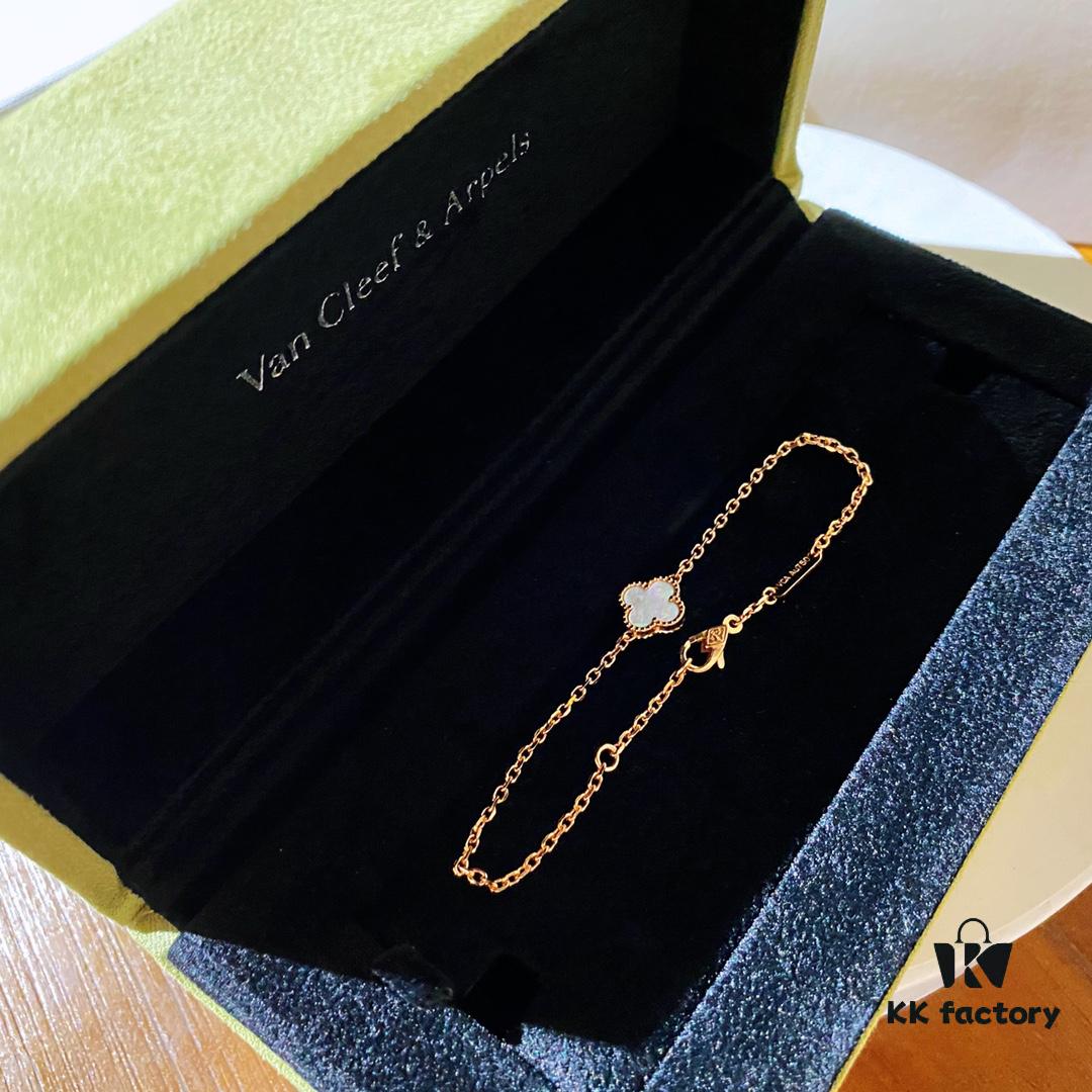 VCA Counter Version Classic Small 9mm Four-Leaf Clover Sterling Silver 925 Bracelet