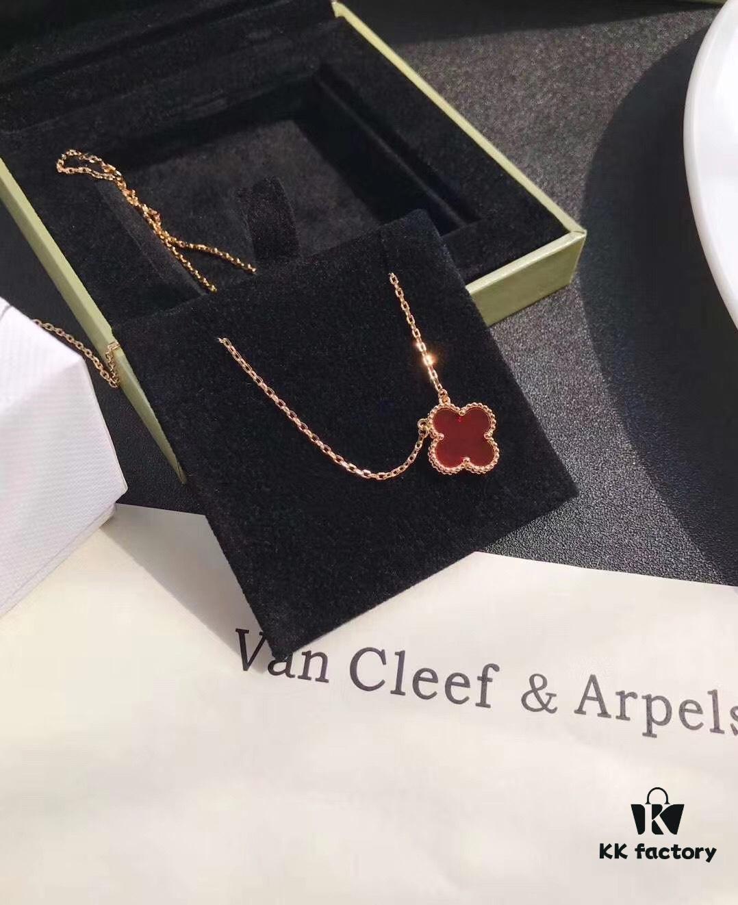 Van Cleef & Arpels VCA Single Flower Carnelian Necklace in Silver Plated with K-Gold