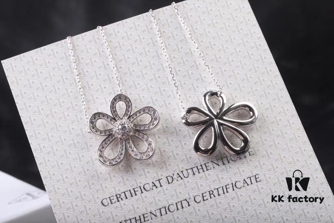 692fc03d99f2d84055c88178 VCA Large Flower Necklace, I'm truly moved to tears by its beauty. After countless refinements, this final version features exquisite craftsmanshipâthe 925 silver edition, with details fully comparable to boutique versions, sparkling and stunning when worn.