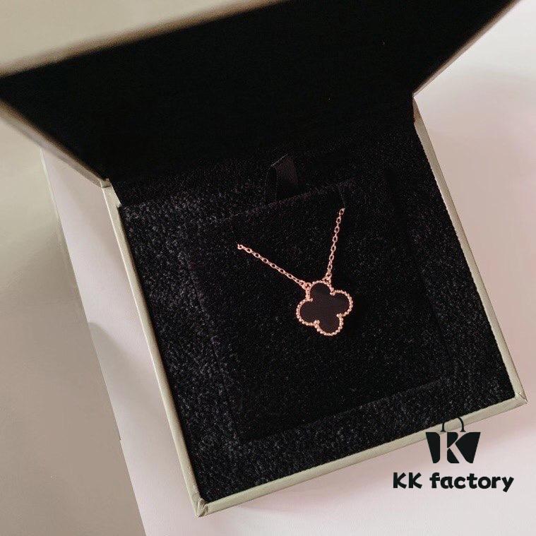VCA Clover Necklace, Top-Quality Craftsmanship in Pure Silver Version, Outshines All Market Alternatives