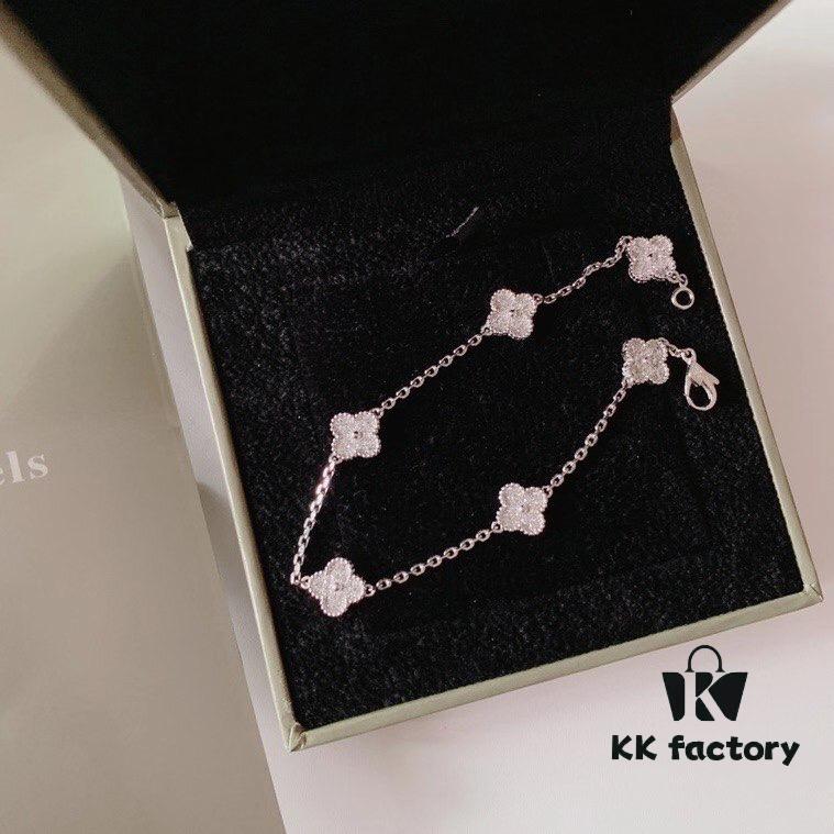692fc06499f2d84055c881b8 VCA Four-Leaf Clover Five-Petal/Six-Petal Bracelet