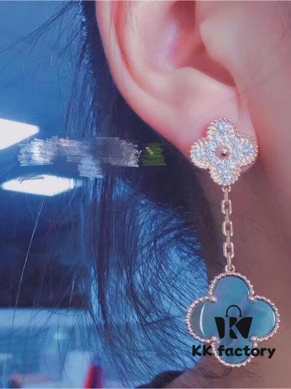692fc06c99f2d84055c881cb New Four-Leaf Clover Gray Pearl Stud Earrings, Premium White and Rich Aesthetic Color, Very Eye-Catching!