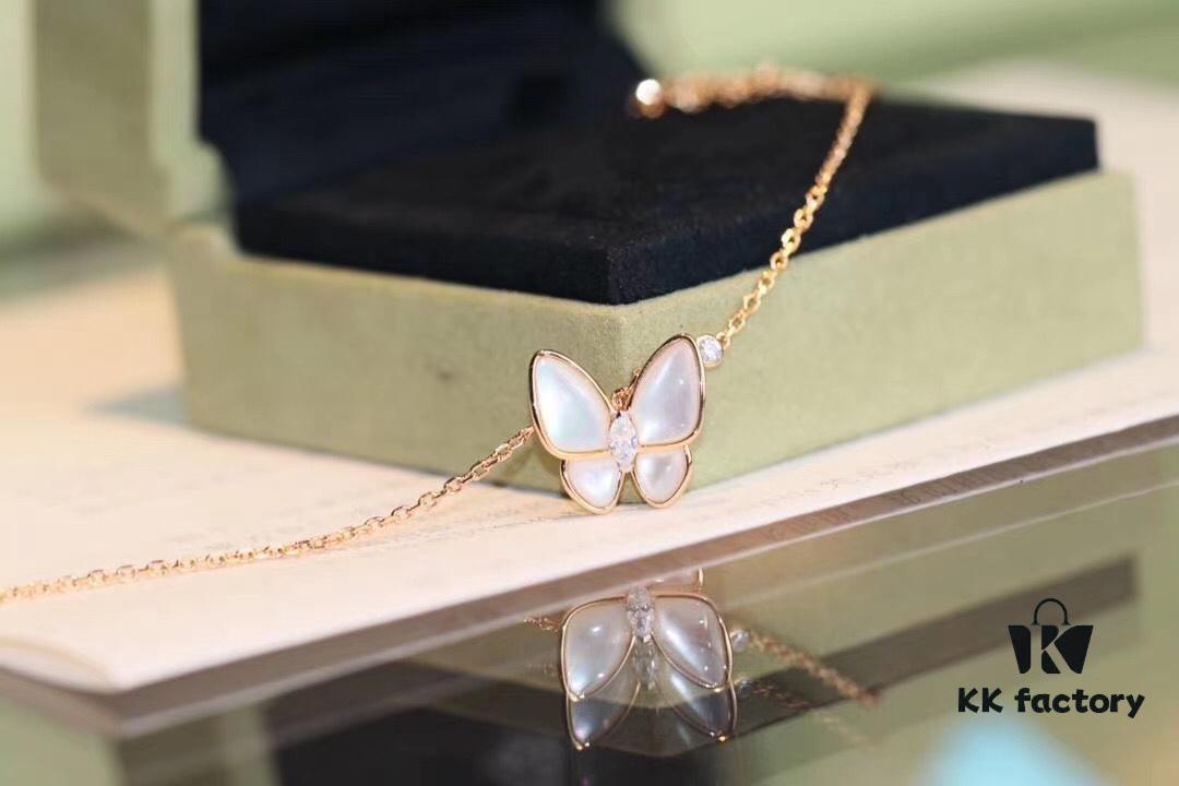 692fc07699f2d84055c881dc Van Cleef & Arpels Two Butterfly Pendant Necklace, ZP High-End Replication, Top-Tier Jewelry Craftsmanship