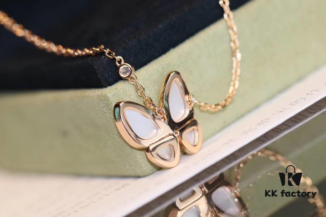 692fc07999f2d84055c881e1 Van Cleef & Arpels Two Butterfly Pendant Necklace, ZP High-End Replication, Top-Tier Jewelry Craftsmanship