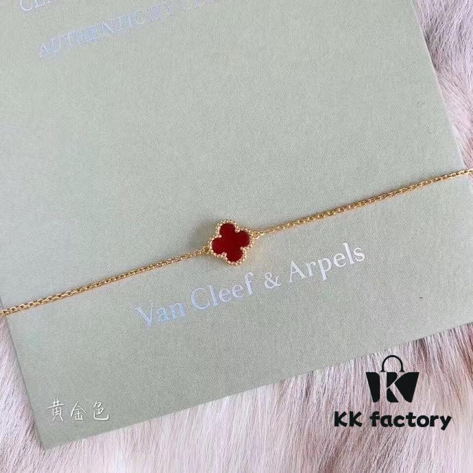 692fc07c99f2d84055c881e6 Van Cleef & Arpels Alhambra Mini Bracelet