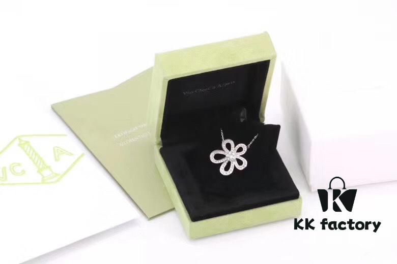 692fc09399f2d84055c88208 Popular Bestseller VCA Platinum Full Diamond Flower Design