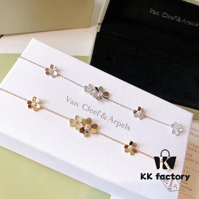 692fc09999f2d84055c88210 Vca Van Cleef & Arpels Alhambra Series Large and Small Flower Bracelet, Fully Set with Diamonds Combined with Polished Finish, Exquisitely Beautiful, Sweet and Youthful, Made from Premium German Imported S925 Sterling Silver with Thick Plated Gold, Available in Three Colors: Platinum, Yellow Gold, and Rose Gold