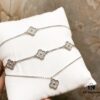 692fc0b899f2d84055c8823c Mini Four-Leaf Clover Full Diamond Bracelet and Necklace in V-Gold and Silver, Single Flower and Six-Flower Designs Available