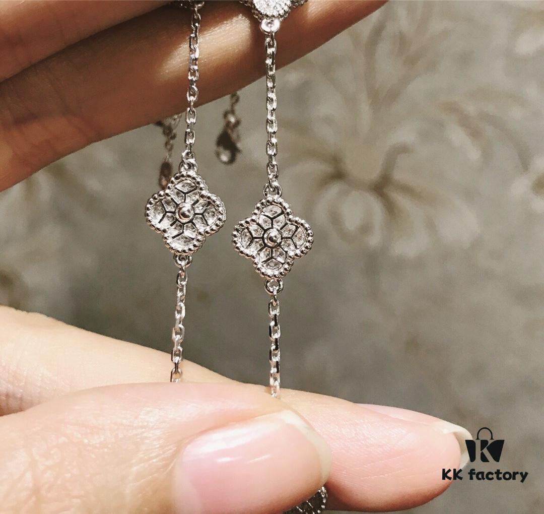 692fc0ba99f2d84055c8823f Mini Four-Leaf Clover Full Diamond Bracelet and Necklace in V-Gold and Silver, Single Flower and Six-Flower Designs Available