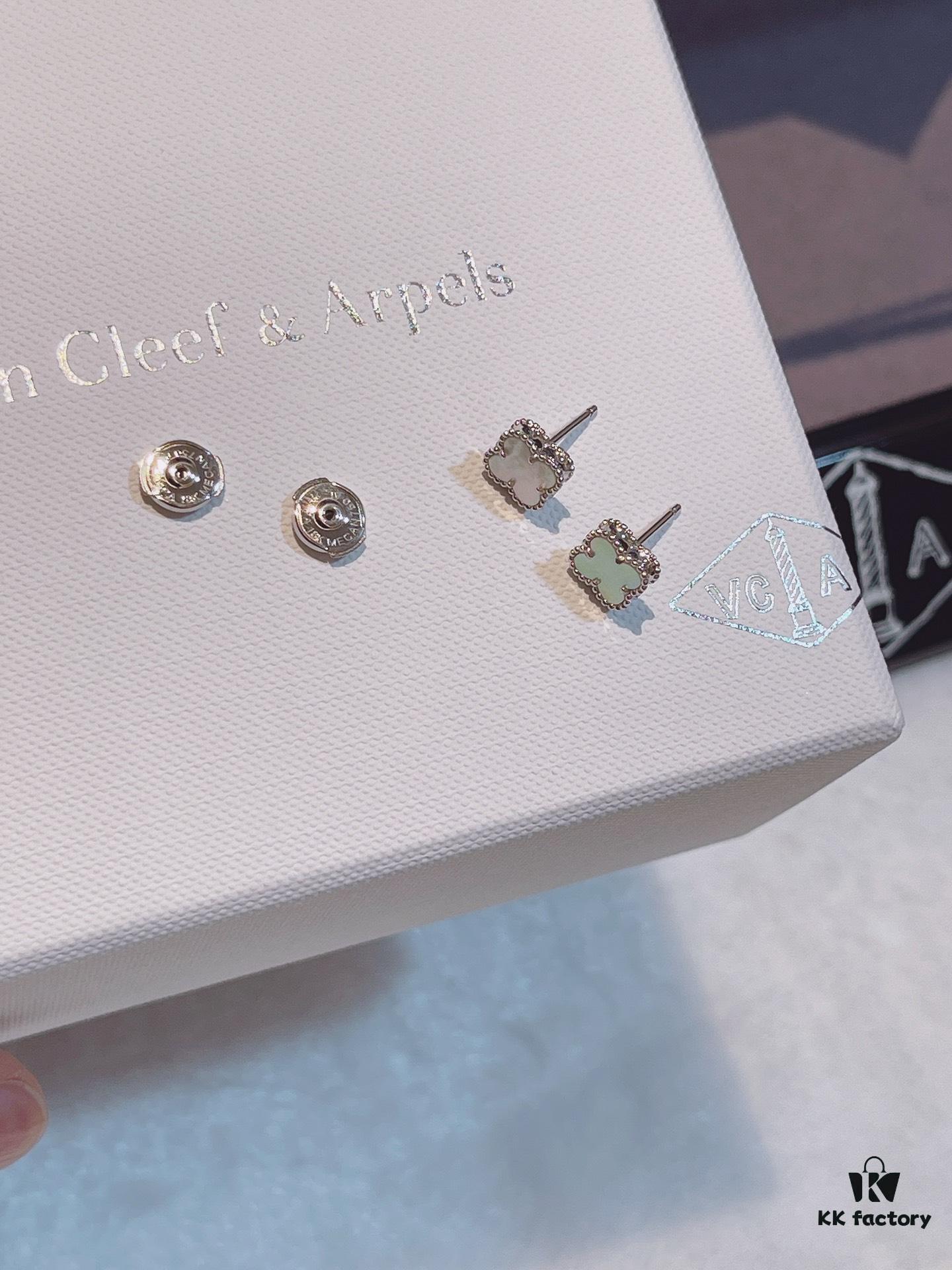 New Style: Turquoise and White Mother of Pearl Mini Four-Leaf Clover Stud Earrings