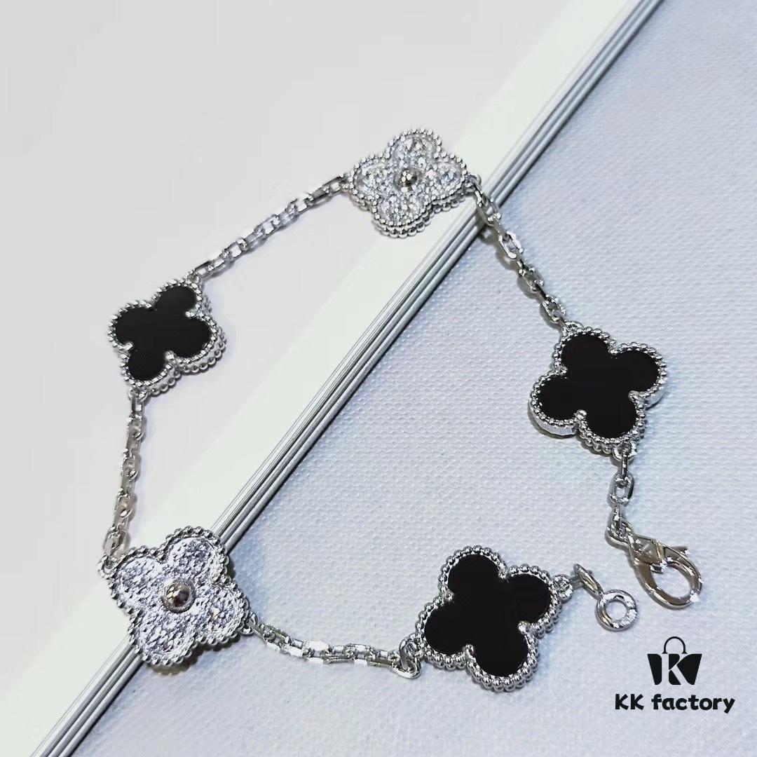692fc0dc99f2d84055c88282 VCA Clover, Black Onyx with Diamond Accents, Ready to Ship