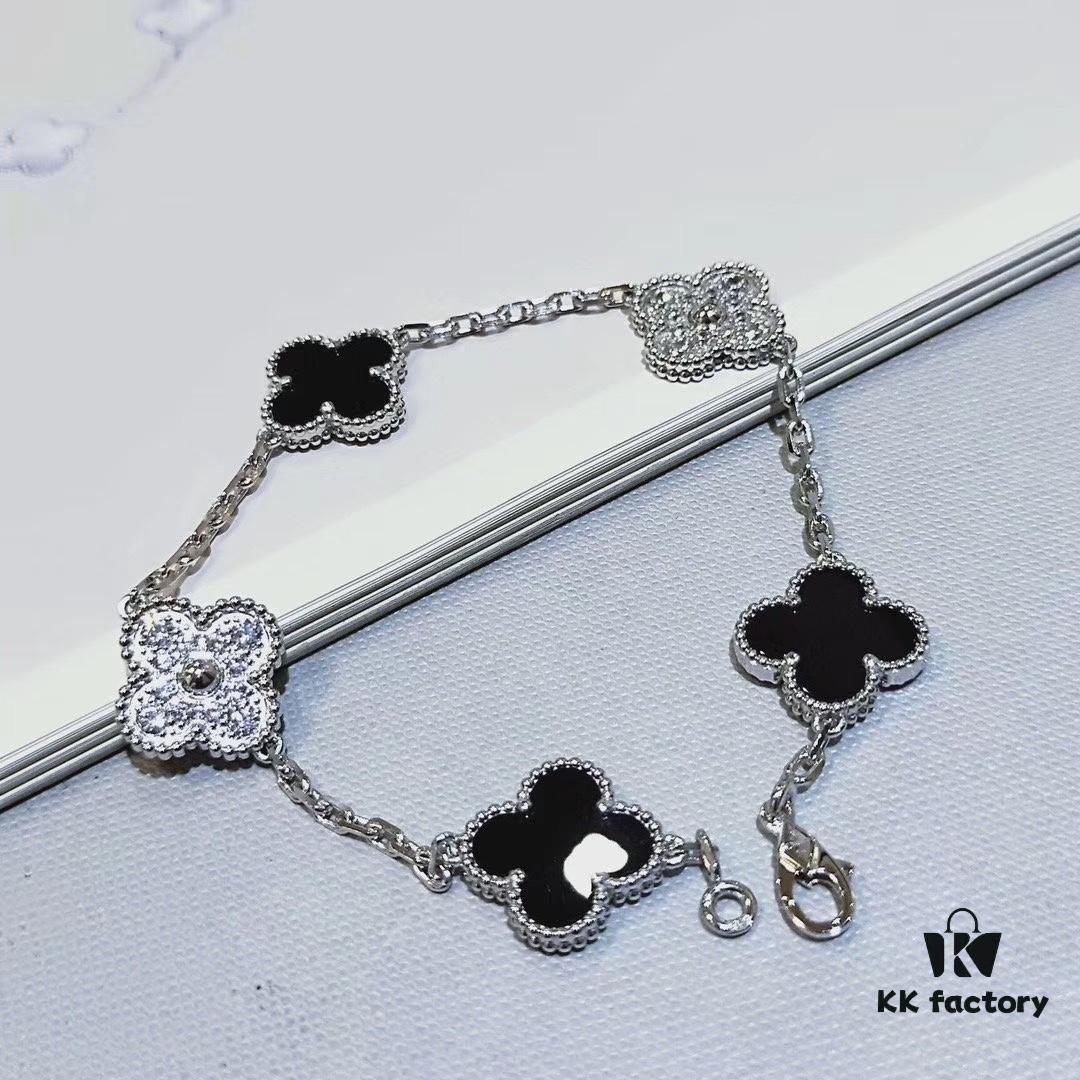 692fc0de99f2d84055c88287 VCA Clover, Black Onyx with Diamond Accents, Ready to Ship
