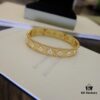 692fc0fc99f2d84055c882c5 Brand New ZP Version VCA Kaleidoscope Bangle Bracelet
