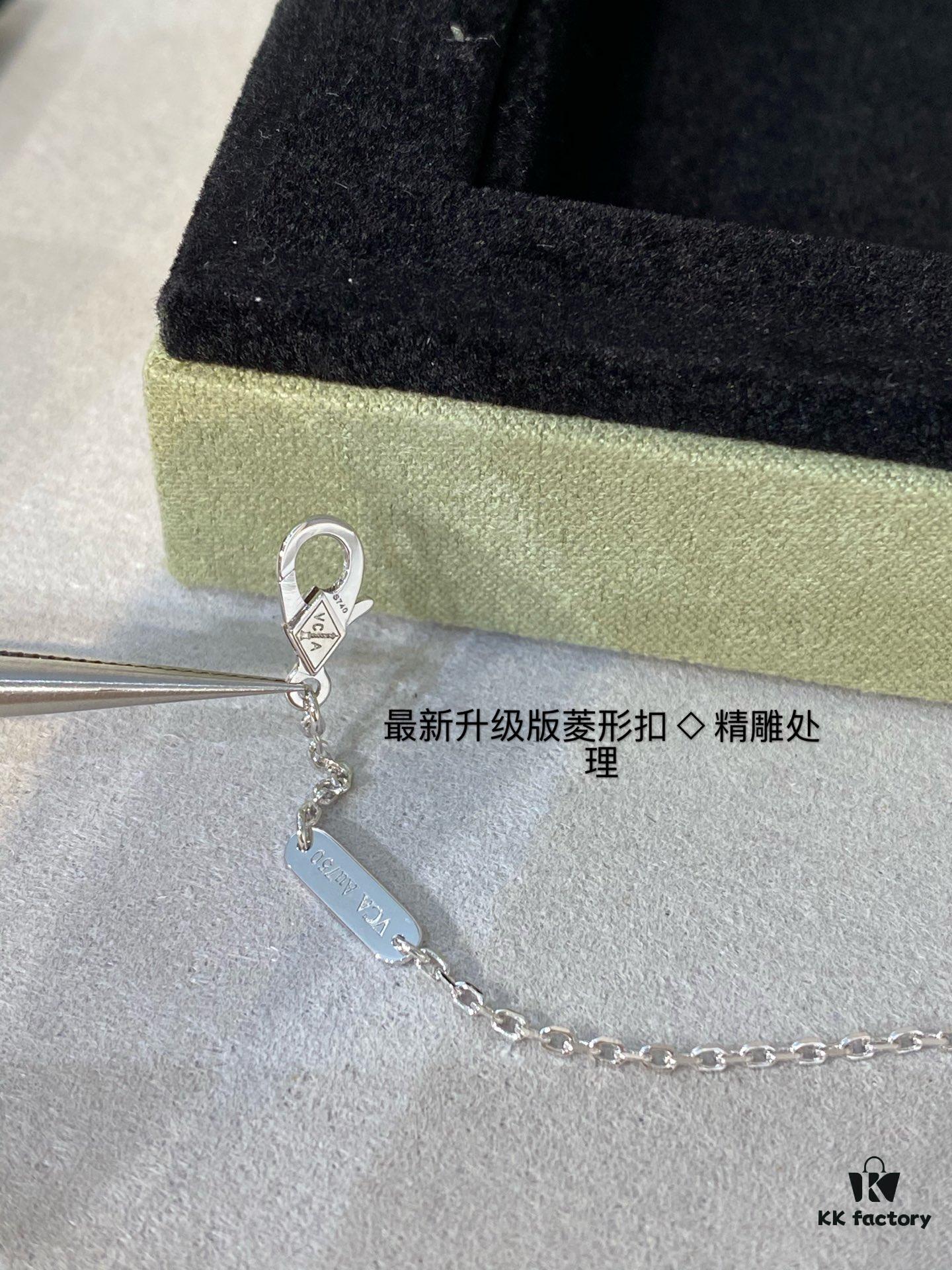 692fc10199f2d84055c882cd This Summer's Hottest Flower Pendant Necklace - VCA-inspired Flowerlace Diamond Collar Chain