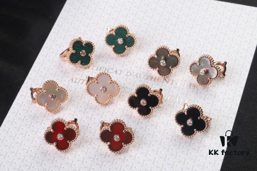 692fc10e99f2d84055c882e0 VCA New Version Rose Gold Natural Peacock Green White Shell Gray Shell Black Onyx Red Onyx Diamond-Studded Ear Clips, Market High-End Limited Edition 1:1 Premium Custom 925 Sterling Silver VCA Van Cleef & Arpels Clove Leaf Store Exclusive Tourist Essential Must-Have Original Lobster Clasp Top Quality