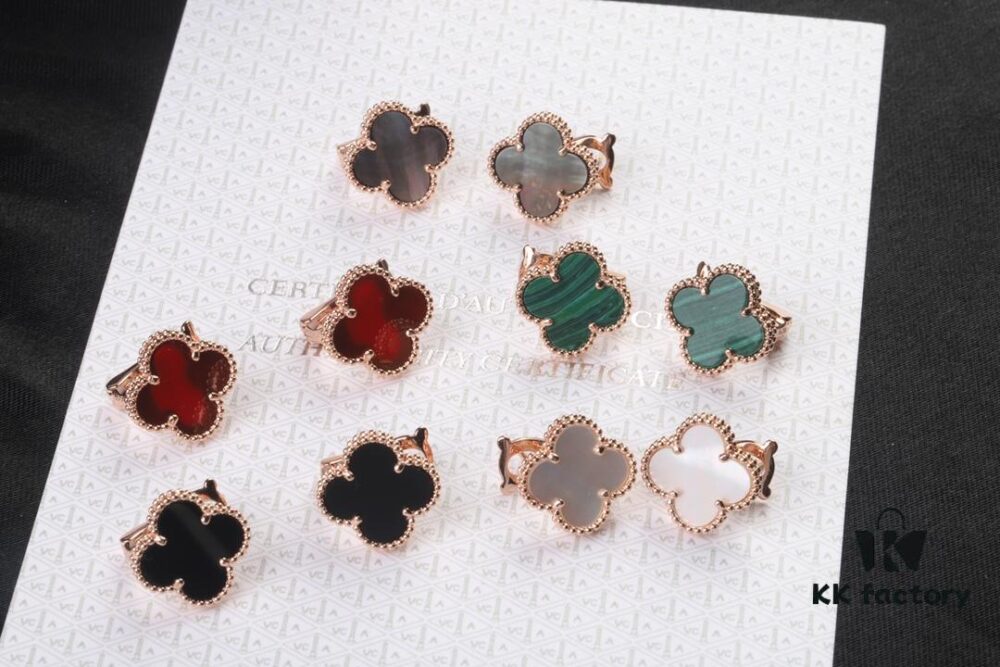 692fc11399f2d84055c882e8 VCA New Version Rose Gold Natural Peacock Green White Shell Gray Shell Black Onyx Red Carnelian Diamond-Free Ear Studs, High-End Market Edition ‼️‼️👍🕊🐚 1:1 High Custom 925 Sterling Silver 🕊🐚 VCA Van Cleef & Arpels Limited Edition V Four-Leaf Clover Leaf, Cabinet Limited Edition, Perfect for Travel, Absolutely Essential. Original Lobster Clasp 😍 Top-Tier Quality on the Market 🐂🔥🔥