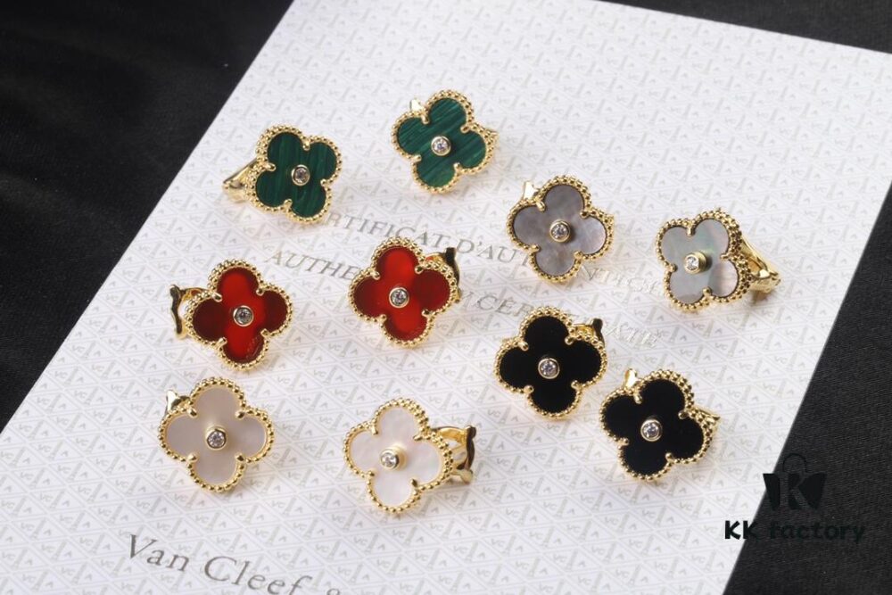 692fc11a99f2d84055c882f1 VCA New Version Yellow Gold Natural Peacock Green White Shell Gray Shell Black Onyx Red Onyx Diamond-Studded Ear Cuffs Limited Edition High-End Custom 925 Sterling Silver VCA Van Cleef & Arpels Clover Leaf Lobster Clasp Tour Exclusive Must-Have