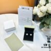 692fc14c99f2d84055c8832e ❗️New Hot Product❗️ 2021 New Lucky Spring Collection Van Cleef & Arpels Lucky Spring Series Plum Blossom Clip-On Earrings