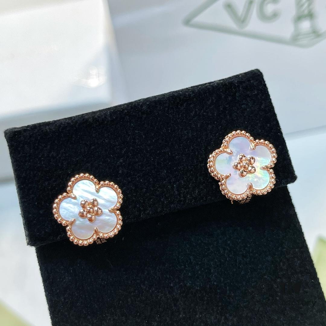 692fc14f99f2d84055c88333 ❗️New Hot Product❗️ 2021 New Lucky Spring Collection Van Cleef & Arpels Lucky Spring Series Plum Blossom Clip-On Earrings