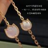 692fc15e99f2d84055c88348 Lucky Spring Collection featuring ladybug and floral motifs, celebrating the rebirth of nature cherished by Van Cleef & Arpels. Crafted in rose gold, carnelian, and onyx, this collection enriches the Maison's enchanting connection with the natural world. Five meticulously handcrafted elements are delicately assembled into each piece. The chain is a specially customized thick design by Van Cleef & Arpels, with each link featuring eight faceted surfaces for enhanced sparkle. The tassel leaves are crafted with a crinkled foil texture for a refined, luxurious effect. The 'LG' engraving is discreetly placed on the side of the flower, while three totem stamps are embossed on the extension chain, and a serial code is engraved above the lobster clasp.