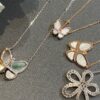 692fc16999f2d84055c88359 Vca Luxury Pendant, In Stock, Jewelry Craftsmanship