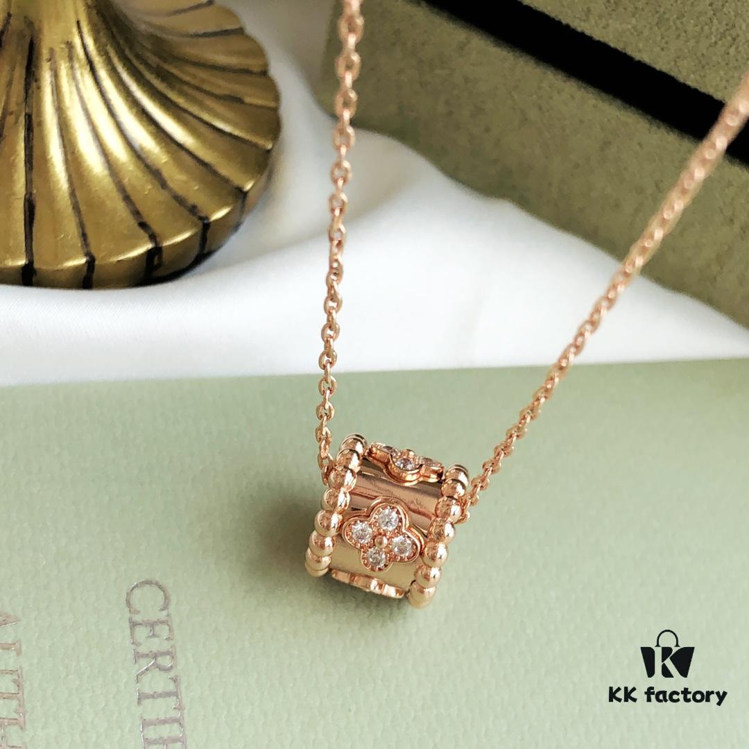 692fc19699f2d84055c88396 Van Cleef & Arpels Alhambra Clover Necklace Silver Version, Original Custom-Made! Material: 925 Sterling Silver with Vacuum Electroplated 18K Gold Chain