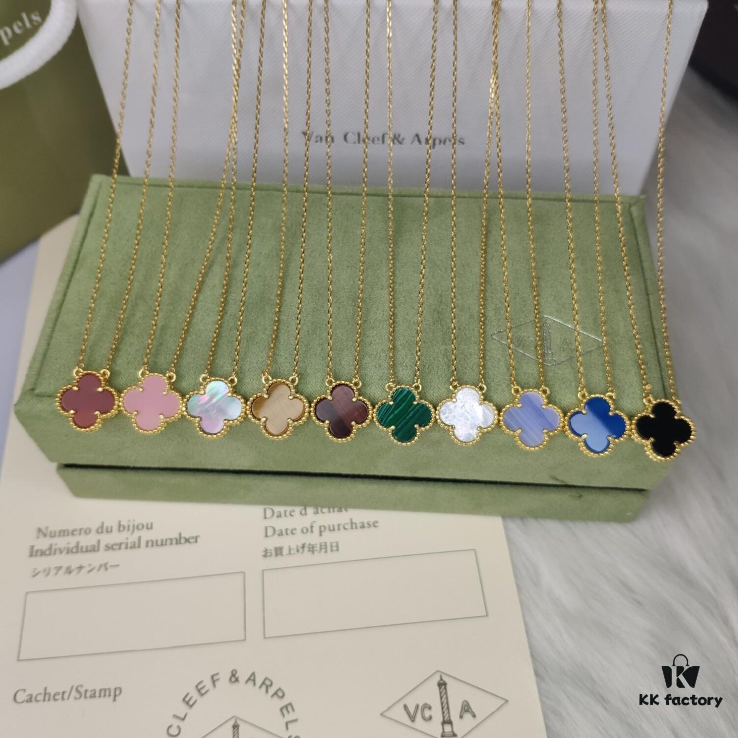692fc1b399f2d84055c883be Medium Clover Necklace, Available in Gold, Rose Gold, and White Gold