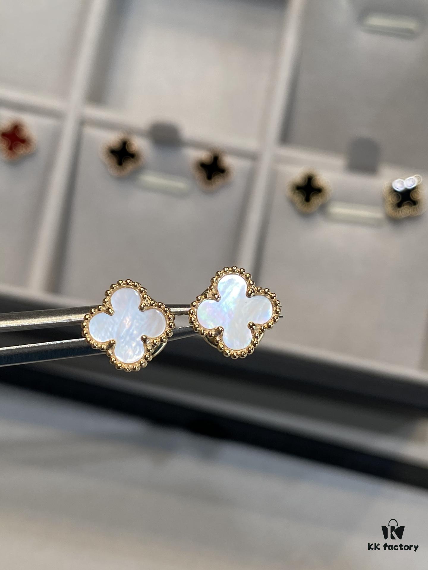 692fc1b699f2d84055c883c4 Mini Clover Stud Earrings in Gold and White, Precision-Crafted with Smooth Finish and Seamless Stone Setting