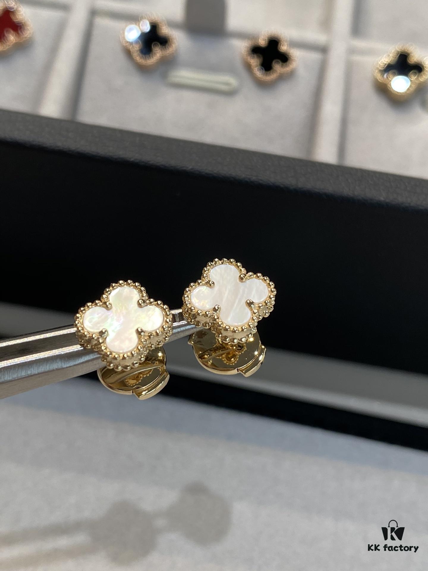 692fc1b799f2d84055c883c5 Mini Clover Stud Earrings in Gold and White, Precision-Crafted with Smooth Finish and Seamless Stone Setting