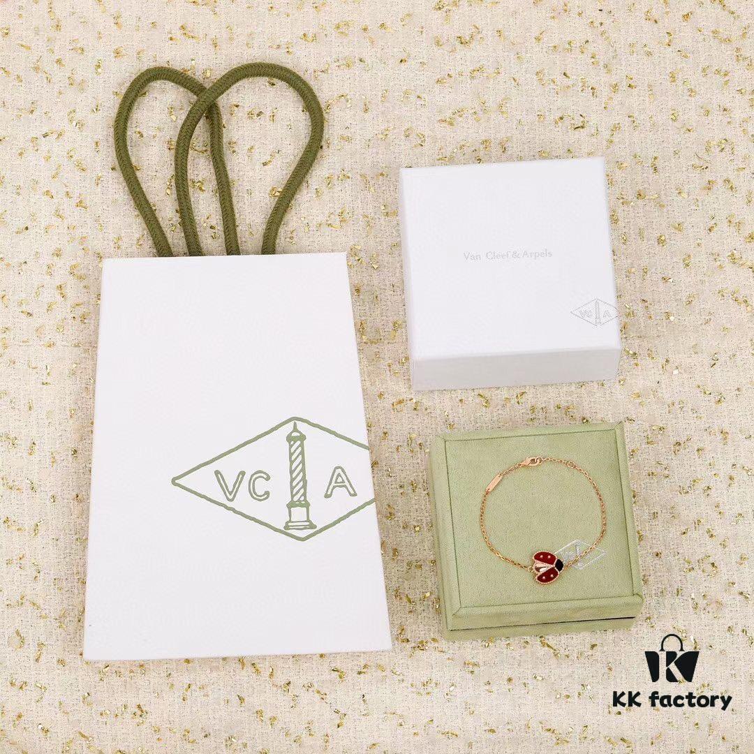 692fc1bf99f2d84055c883d1 Top-tier VCA-style Ladybug Bracelet - Lucky Spring Collection, Z+ Version
